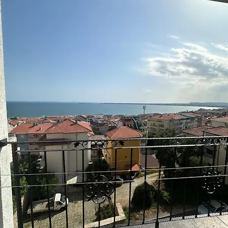 Apartamento Elegant With Sea View In Saint Vlas