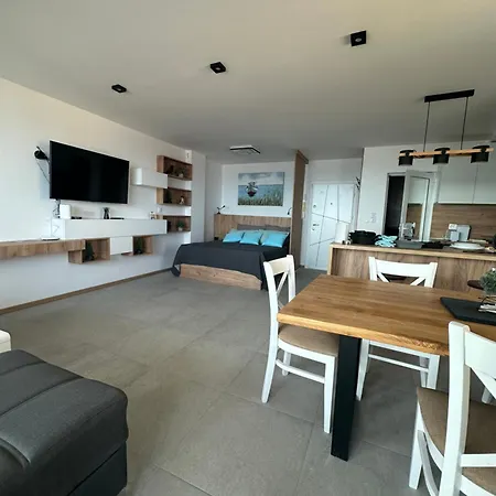 公寓 Elegant With Sea View In Saint Vlas *